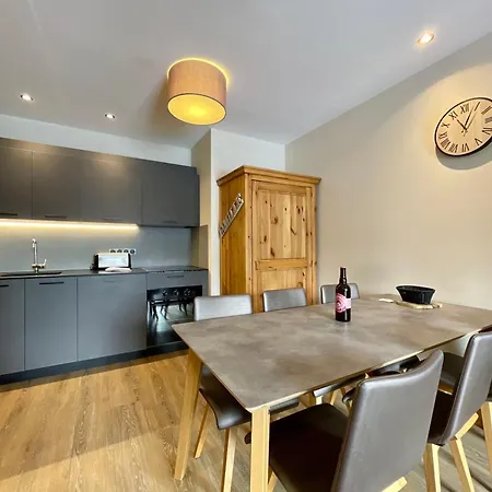 Homency - Daria-i-nor 202 Apartment *